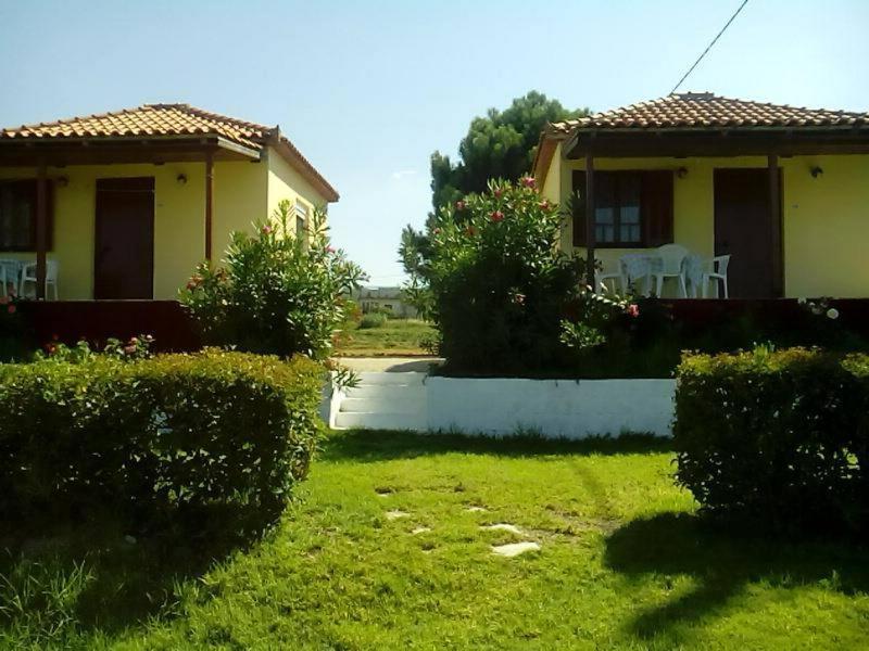 Beach Bungalows Kypseli Exterior photo